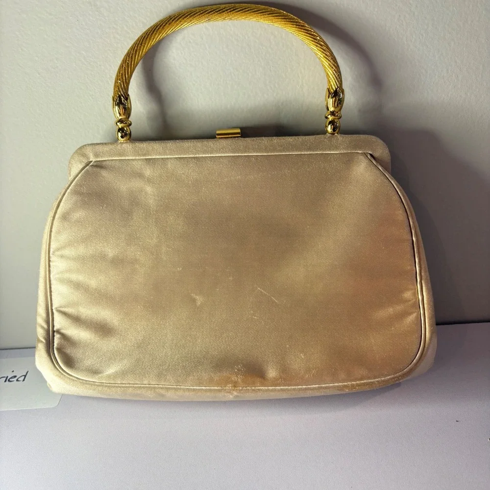 ♾️Vintage Bienen Davis Gold Satin Evening Bag Twisted Metal Handle Frame Purse♾️ - Picture 11 of 13
